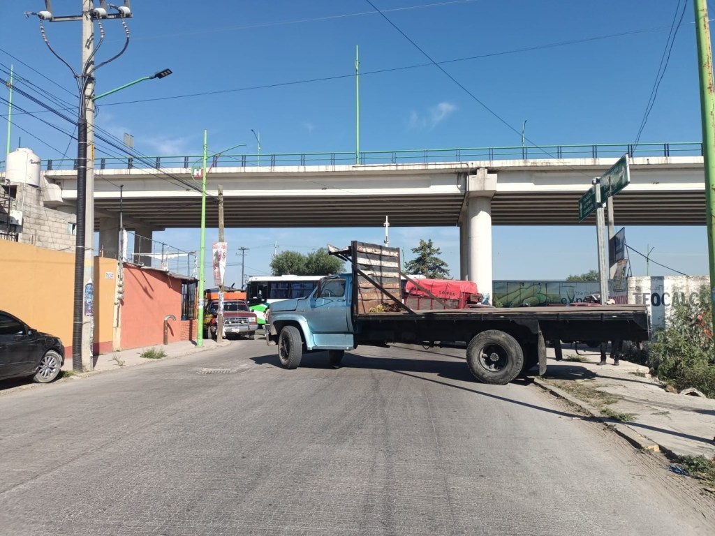 Cierran puente de Teocalco en&nbsp;Tula