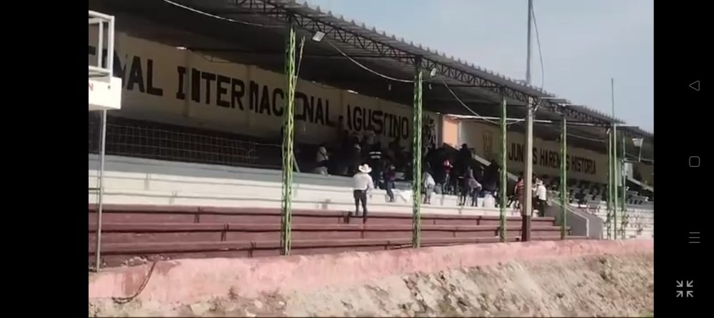 King Cerezo saluda brigadas de&nbsp;Morena